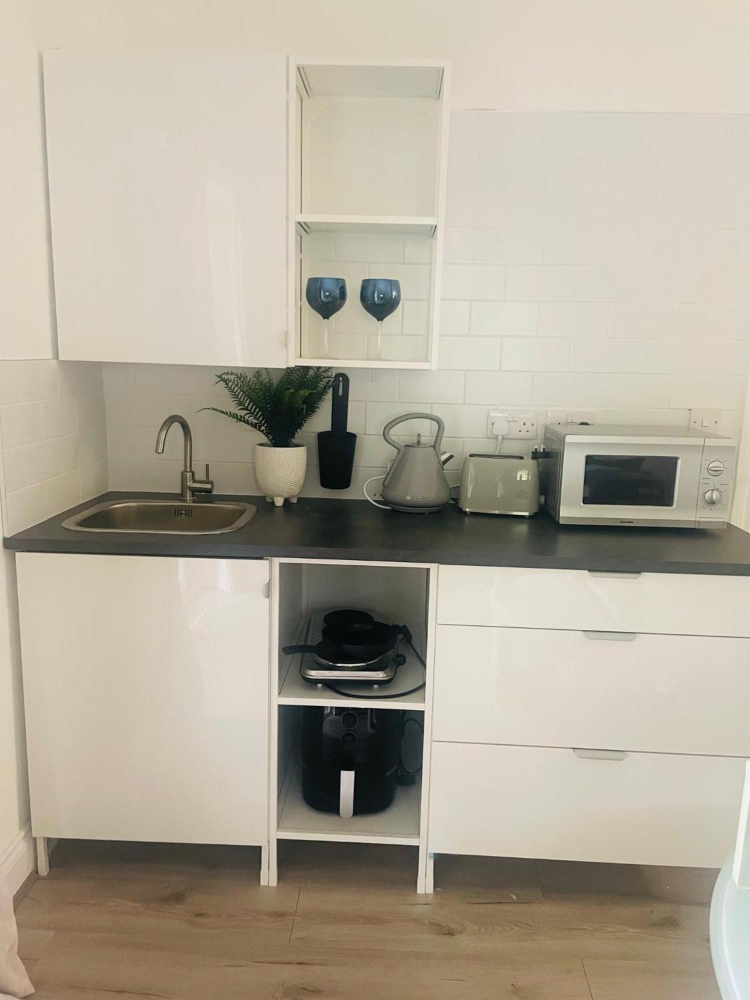 Basement Studio Apartment บัลลินา ภายนอก รูปภาพ