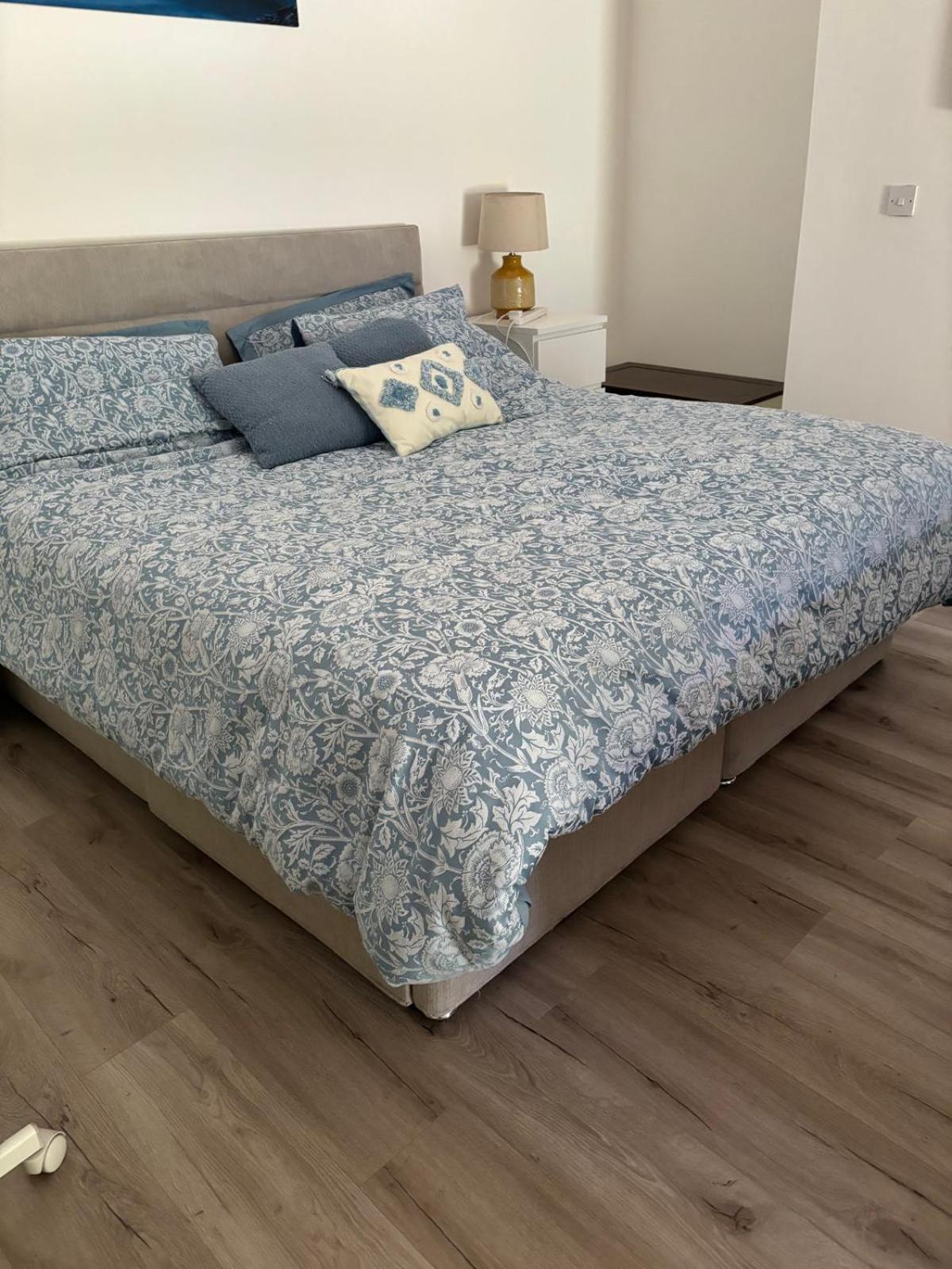 Basement Studio Apartment บัลลินา ภายนอก รูปภาพ